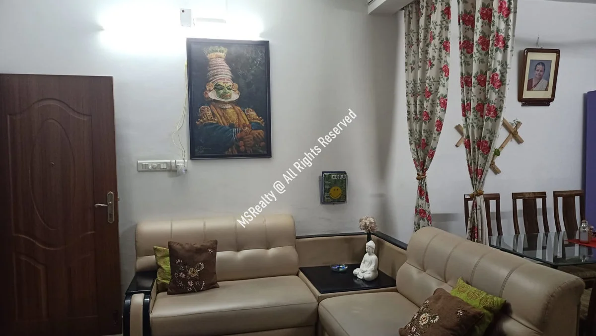 3 bhk fully furnished  flat for Sale SRM road Kaloor